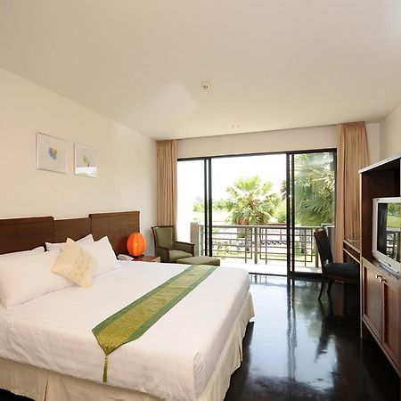 Suwan Golf & Country Club Nakhon Chai Si Exterior foto