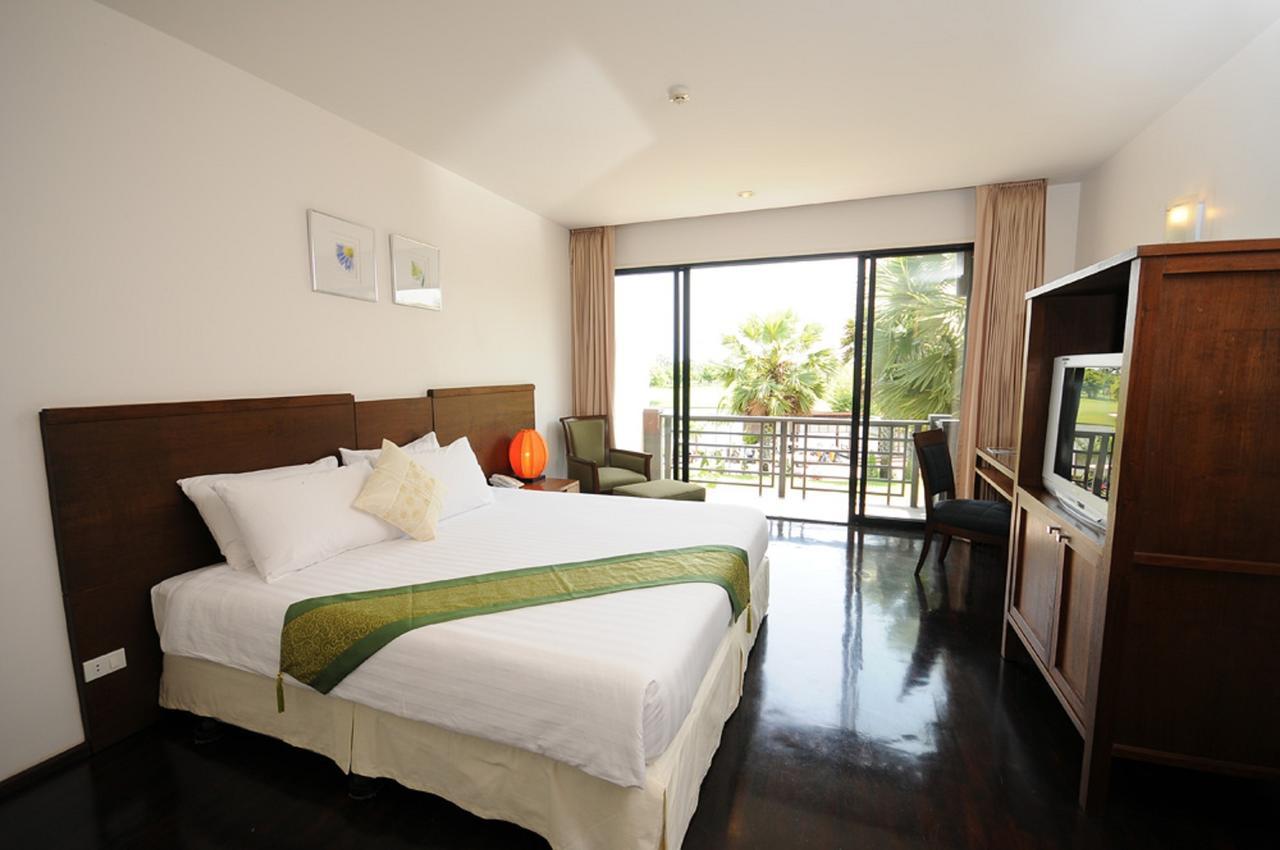 Suwan Golf & Country Club Nakhon Chai Si Exterior foto