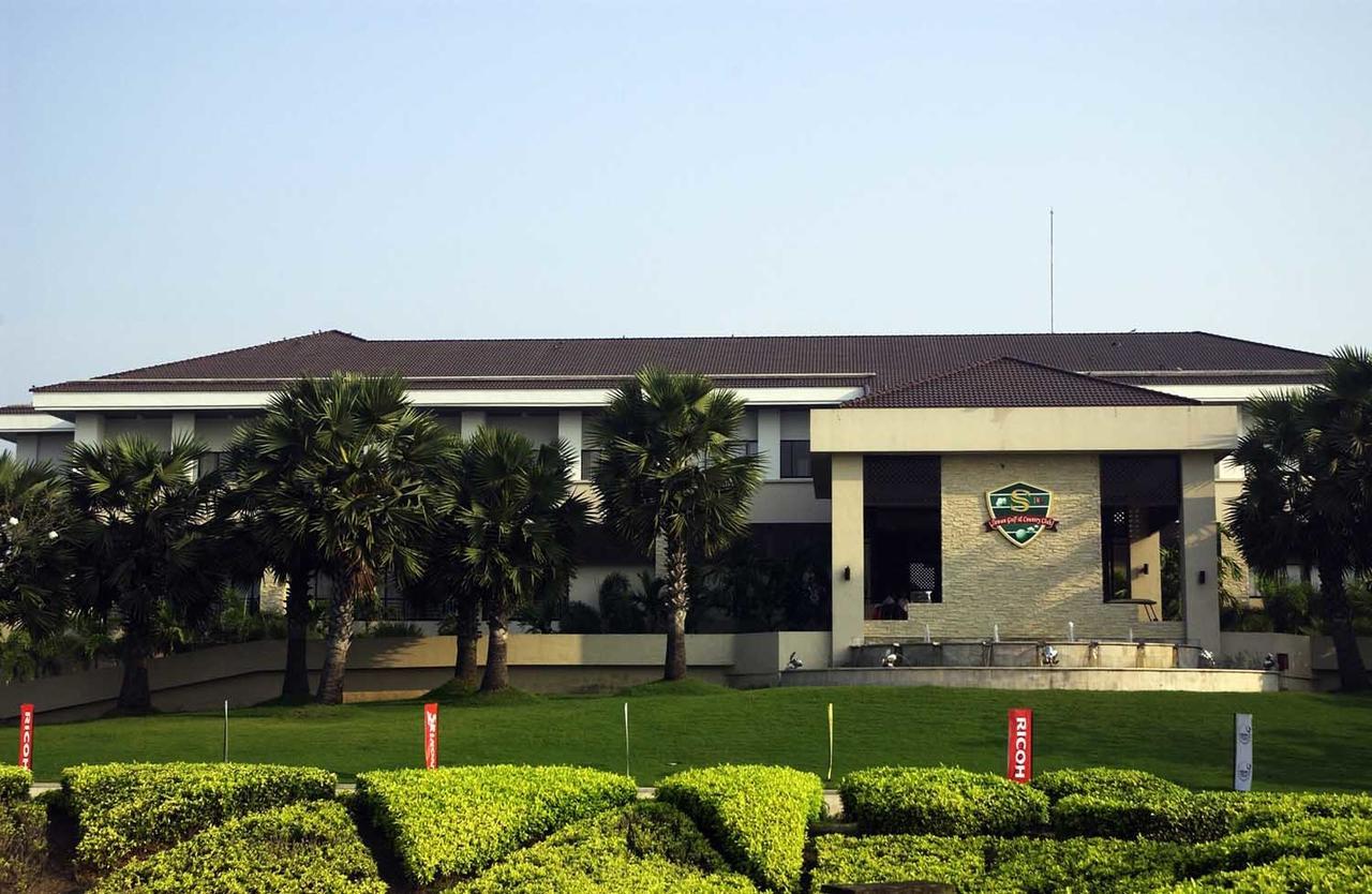 Suwan Golf & Country Club Nakhon Chai Si Exterior foto